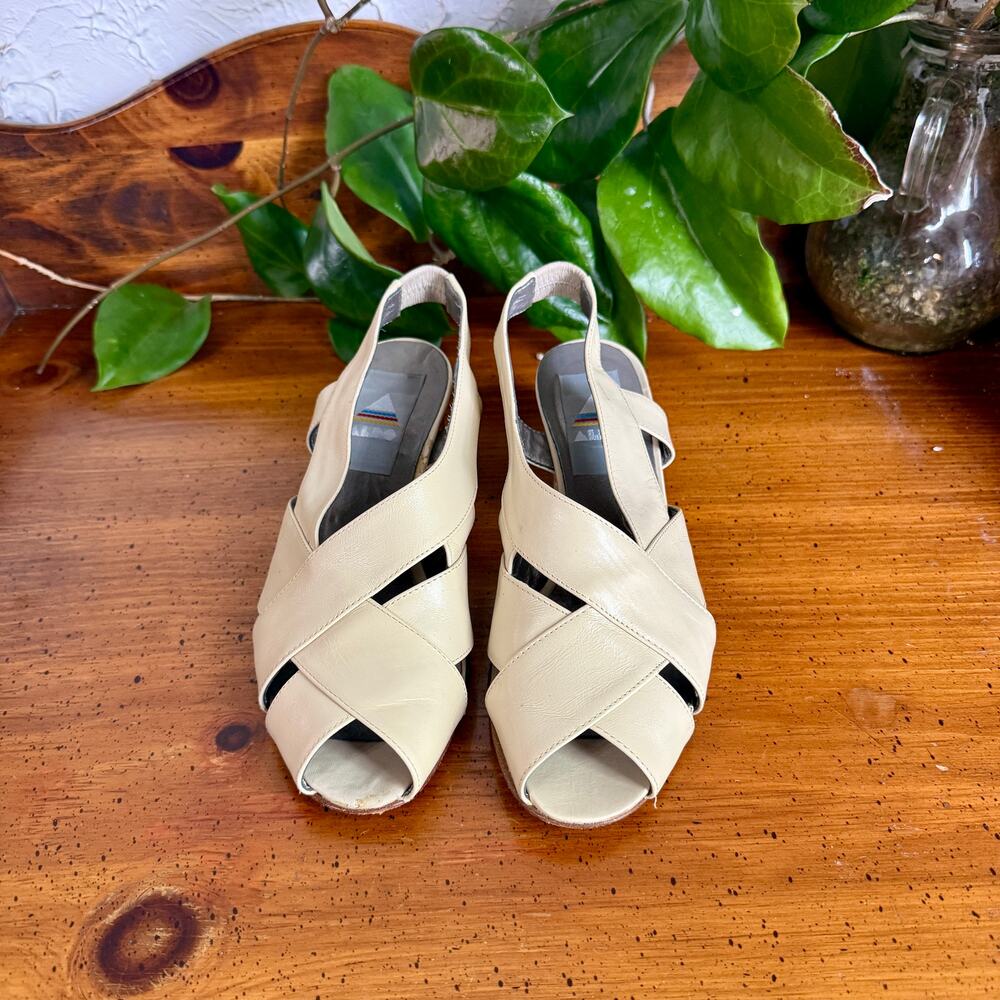 Vintage ALDO Made in Italy Slingback Heels Size 37 Cream Leather Sole Woven